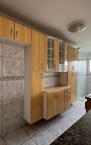 Apartamento à venda com 55m², 2 quartos e 1 vaga Apartamento à venda com 55m², 2 quartos e 1 vagaCozinha - Armários
