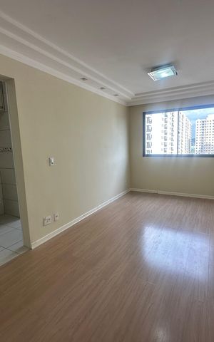Apartamento à venda com 53m², 2 quartos e 1 vaga Apartamento à venda com 53m², 2 quartos e 1 vagaSala