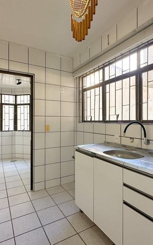 Apartamento para alugar com 99m², 3 quartos e sem vagaCozinha