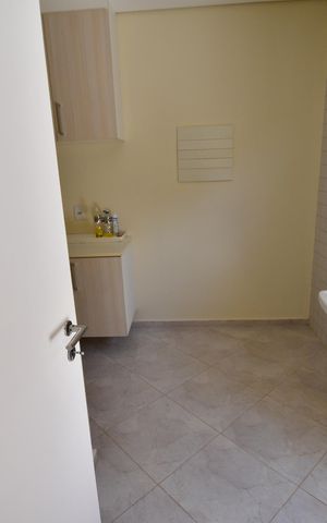 Casa de condomínio à venda com 220m², 3 quartos e 4 vagasÁrea de Serviço