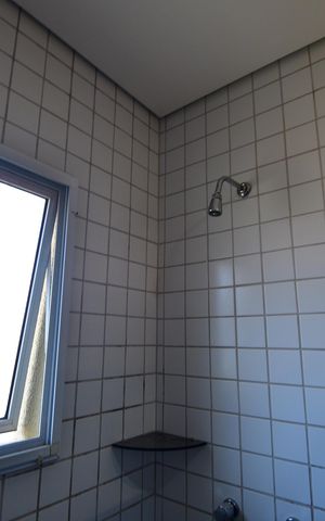 Casa de condomínio à venda com 220m², 3 quartos e 4 vagasBanheiro