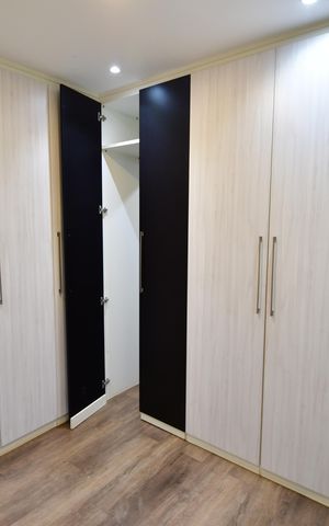 Casa de condomínio à venda com 220m², 3 quartos e 4 vagasQuarto 1 - Suíte