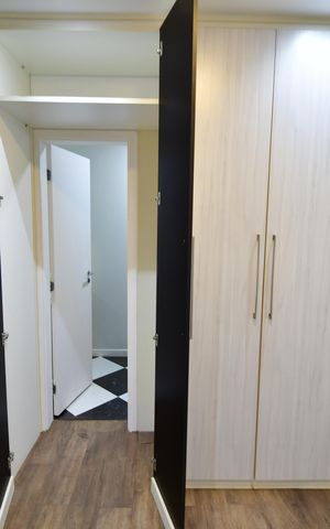Casa de condomínio à venda com 220m², 3 quartos e 4 vagasQuarto 1 - Suíte