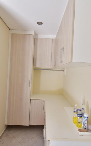 Casa de condomínio à venda com 220m², 3 quartos e 4 vagasÁrea de Serviço
