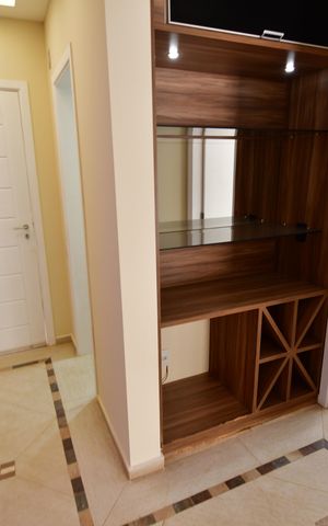 Casa de condomínio à venda com 220m², 3 quartos e 4 vagasSala