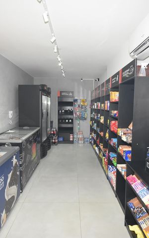 Apartamento à venda com 58m², 2 quartos e 1 vaga Apartamento à venda com 58m², 2 quartos e 1 vagaMercadinho
