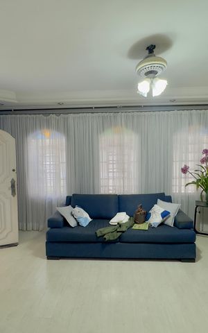 Casa para alugar com 171m², 4 quartos e 2 vagas Casa para alugar com 171m², 4 quartos e 2 vagasSala