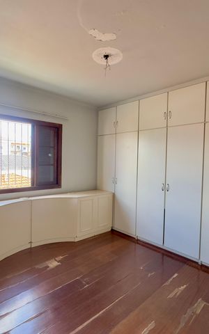 Casa para alugar com 171m², 4 quartos e 2 vagas Casa para alugar com 171m², 4 quartos e 2 vagasQuarto 4