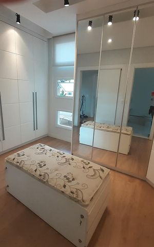 Casa de condomínio à venda com 410m², 4 quartos e 4 vagasQuarto