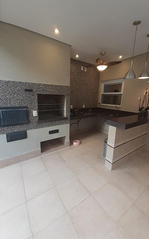 Casa de condomínio à venda com 410m², 4 quartos e 4 vagasCozinha