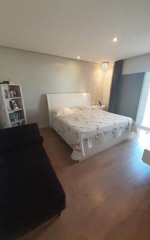 Casa de condomínio à venda com 410m², 4 quartos e 4 vagasQuarto