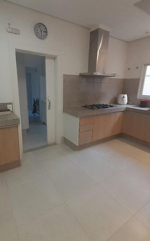 Casa de condomínio à venda com 410m², 4 quartos e 4 vagasCozinha