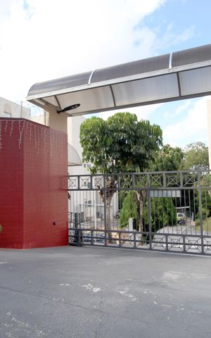 Apartamento para alugar com 47m², 2 quartos e 1 vagaFachada