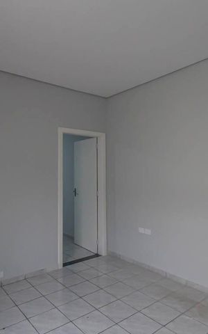 Casa para alugar com 221m², 2 quartos e 1 vaga Casa para alugar com 221m², 2 quartos e 1 vagaSala