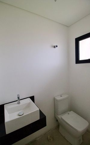 Casa à venda com 140m², 4 quartos e 2 vagasLavabo