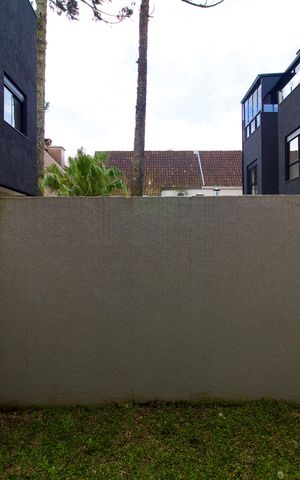 Casa à venda com 140m², 4 quartos e 2 vagasQuintal