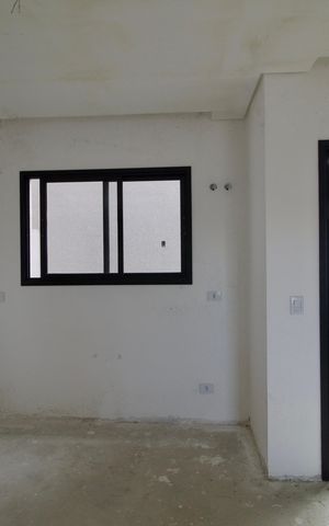 Casa para alugar com 140m², 4 quartos e 2 vagas Casa para alugar com 140m², 4 quartos e 2 vagasCozinha