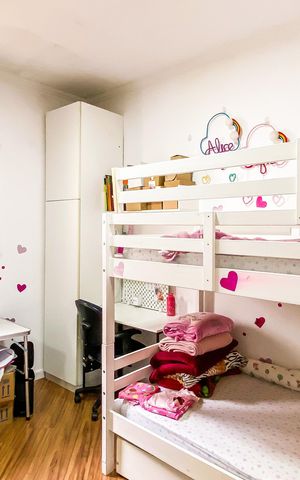 Casa à venda com 90m², 2 quartos e 2 vagas Casa à venda com 90m², 2 quartos e 2 vagasQuarto 2