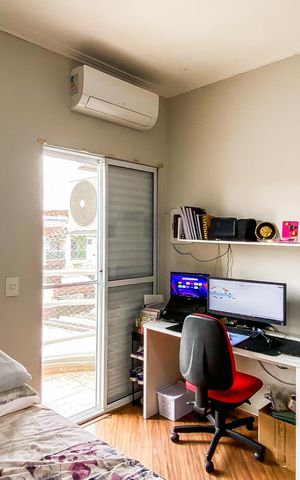 Casa à venda com 90m², 2 quartos e 2 vagas Casa à venda com 90m², 2 quartos e 2 vagasQuarto 1