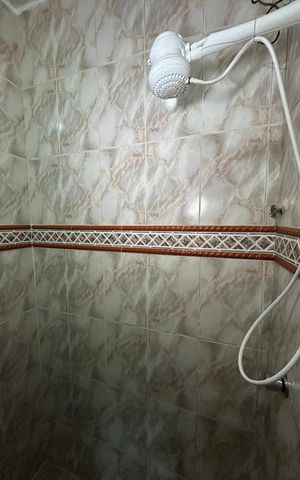 Apartamento para alugar com 72m², 2 quartos e sem vagaBanheiro