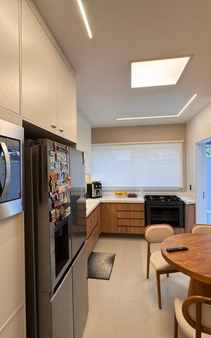 Casa de condomínio para alugar com 280m², 4 quartos e 3 vagas Casa de condomínio para alugar com 280m², 4 quartos e 3 vagasCozinha