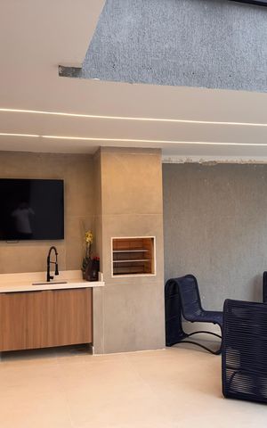 Casa de condomínio para alugar com 280m², 4 quartos e 3 vagas Casa de condomínio para alugar com 280m², 4 quartos e 3 vagasÁrea externa