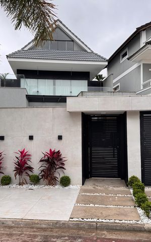 Casa de condomínio para alugar com 280m², 4 quartos e 3 vagas Casa de condomínio para alugar com 280m², 4 quartos e 3 vagasÁrea externa