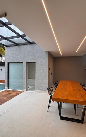 Casa de condomínio para alugar com 280m², 4 quartos e 3 vagas Casa de condomínio para alugar com 280m², 4 quartos e 3 vagasÁrea externa