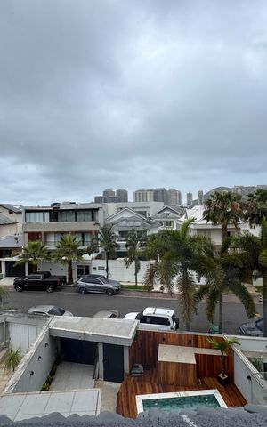 Casa de condomínio para alugar com 280m², 4 quartos e 3 vagas Casa de condomínio para alugar com 280m², 4 quartos e 3 vagasSótão - Vista