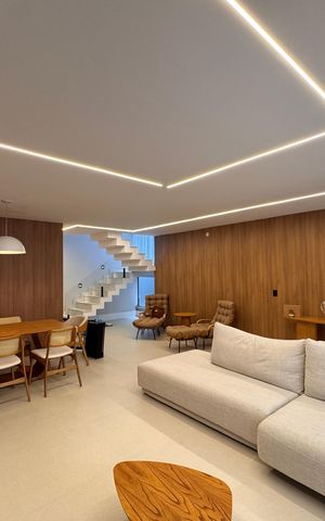 Casa de condomínio para alugar com 280m², 4 quartos e 3 vagas Casa de condomínio para alugar com 280m², 4 quartos e 3 vagasSala