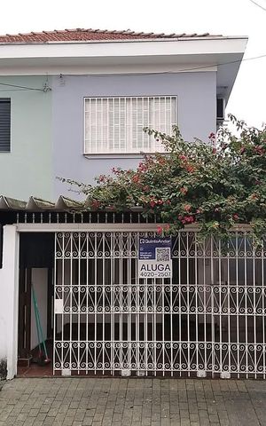 Casa para alugar com 160m², 4 quartos e 2 vagas Casa para alugar com 160m², 4 quartos e 2 vagasFachada