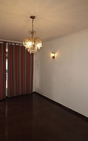 Casa para alugar com 160m², 4 quartos e 2 vagasSala
