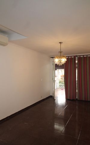 Casa para alugar com 160m², 4 quartos e 2 vagasSala