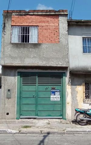 Apartamento à venda com 200m², 3 quartos e 1 vaga Apartamento à venda com 200m², 3 quartos e 1 vagaFachada