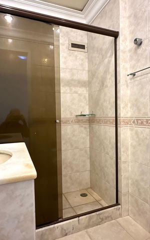 Apartamento para alugar com 130m², 3 quartos e 1 vaga