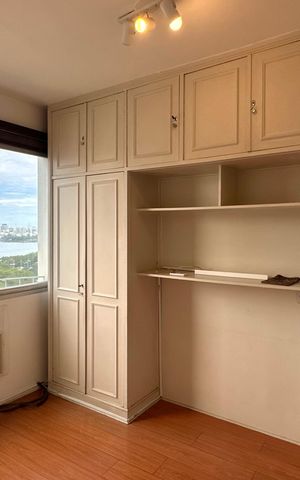 Apartamento para alugar com 130m², 3 quartos e 1 vaga