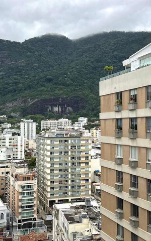 Apartamento para alugar com 130m², 3 quartos e 1 vaga