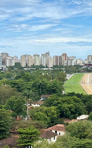 Apartamento para alugar com 130m², 3 quartos e 1 vaga