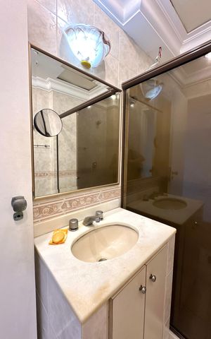 Apartamento para alugar com 130m², 3 quartos e 1 vaga