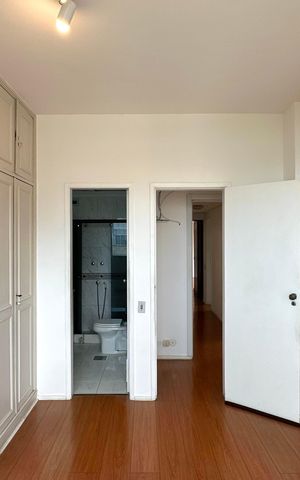 Apartamento para alugar com 130m², 3 quartos e 1 vaga