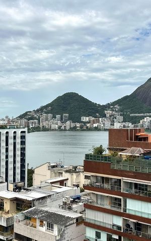 Apartamento para alugar com 130m², 3 quartos e 1 vaga