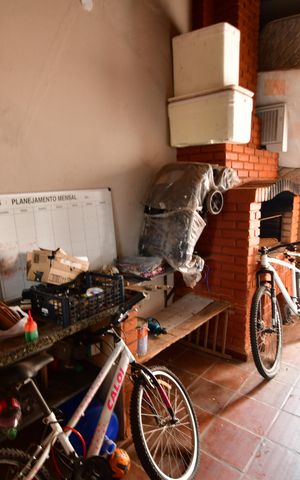 Casa à venda com 180m², 3 quartos e 2 vagasChurrasqueira
