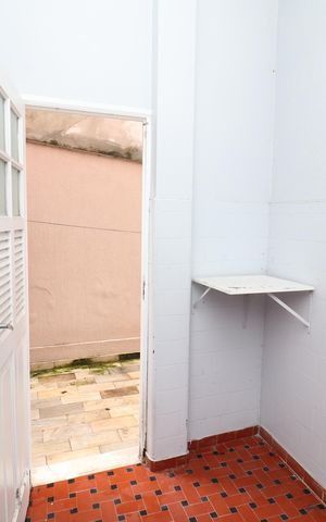 Casa de condomínio para alugar com 747m², 10 quartos e 8 vagasQuarto de serviço 1