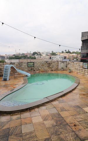 Casa de condomínio para alugar com 747m², 10 quartos e 8 vagasÁrea Piscina
