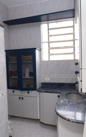 Casa de condomínio para alugar com 747m², 10 quartos e 8 vagasBanheiro social 1