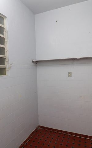 Casa de condomínio para alugar com 747m², 10 quartos e 8 vagasQuarto de serviço 1