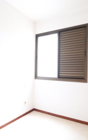 Apartamento para alugar com 162m², 4 quartos e 2 vagasQuarto 3 - Suíte