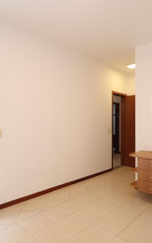 Apartamento para alugar com 162m², 4 quartos e 2 vagasQuarto 4 - Suíte