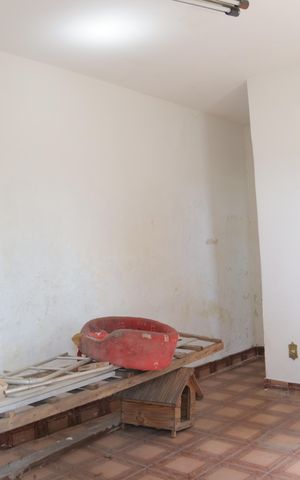 Casa à venda com 500m², 4 quartos e 6 vagas Casa à venda com 500m², 4 quartos e 6 vagasQuarto de Serviço