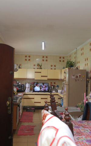 Casa à venda com 500m², 4 quartos e 6 vagas Casa à venda com 500m², 4 quartos e 6 vagasCozinha